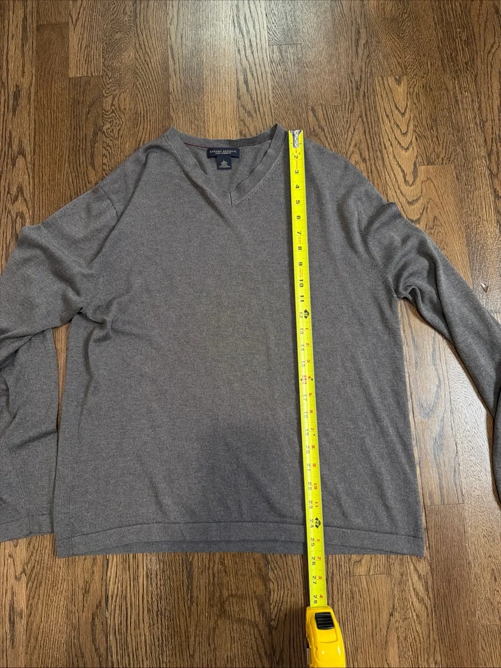 Banana Republic Mens Silk/Cashmere Long Sleeve V-Neck Sweater - Size Large